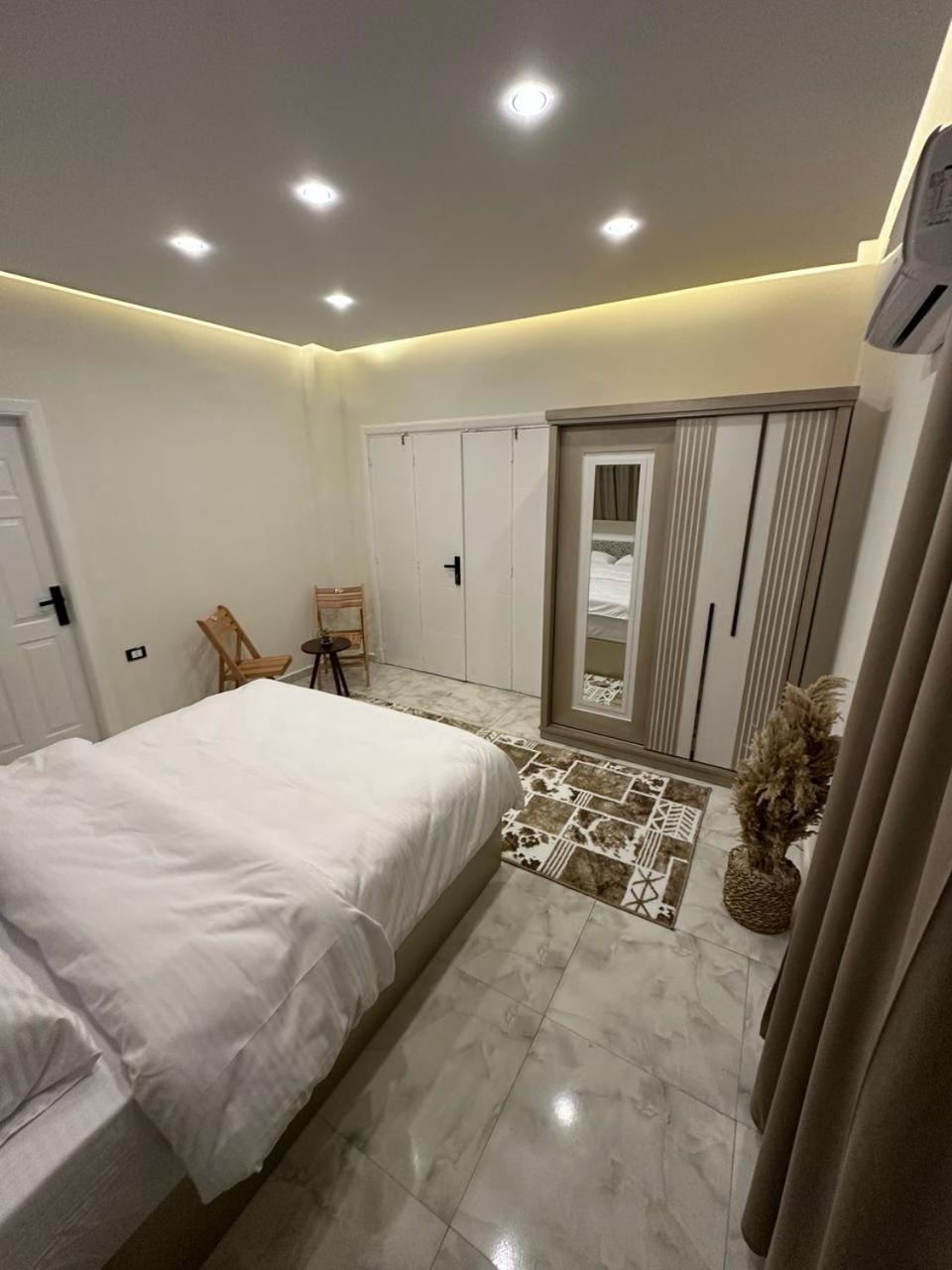 La Casa Del Rey Ii Downtown Apartment